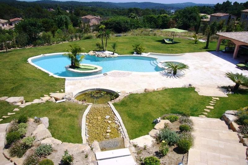 Villa - 780 m² - 7 pièces