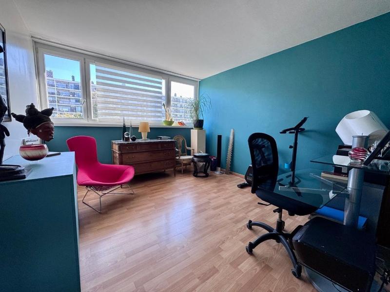 Appartement - 98 m² - 4 pièces