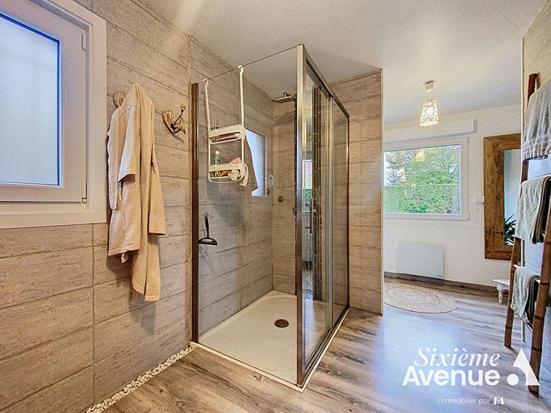 Maison - 140 m² - 6 pièces