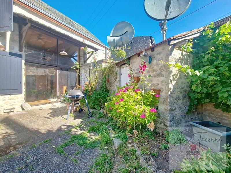 Maison - 200 m² - 6 pièces