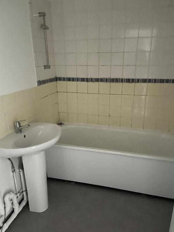 Appartement ancien - 74 m² - 3 pièces