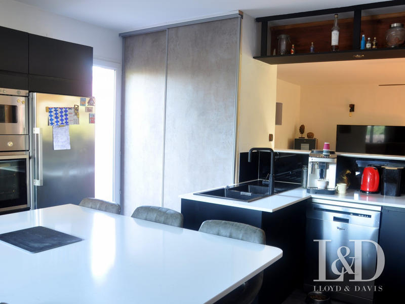 Maison - 142 m² - 5 pièces