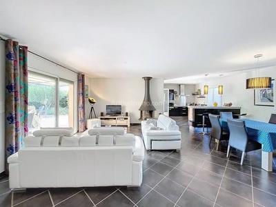 Maison - 113 m² - 5 pièces