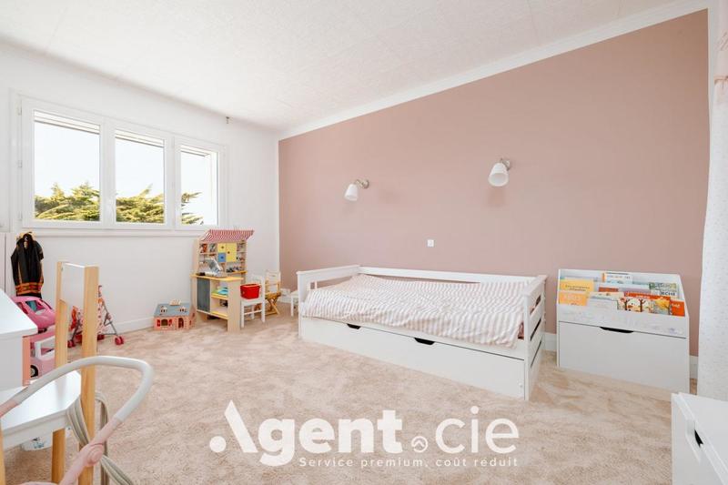 Maison - 143 m² - 7 pièces