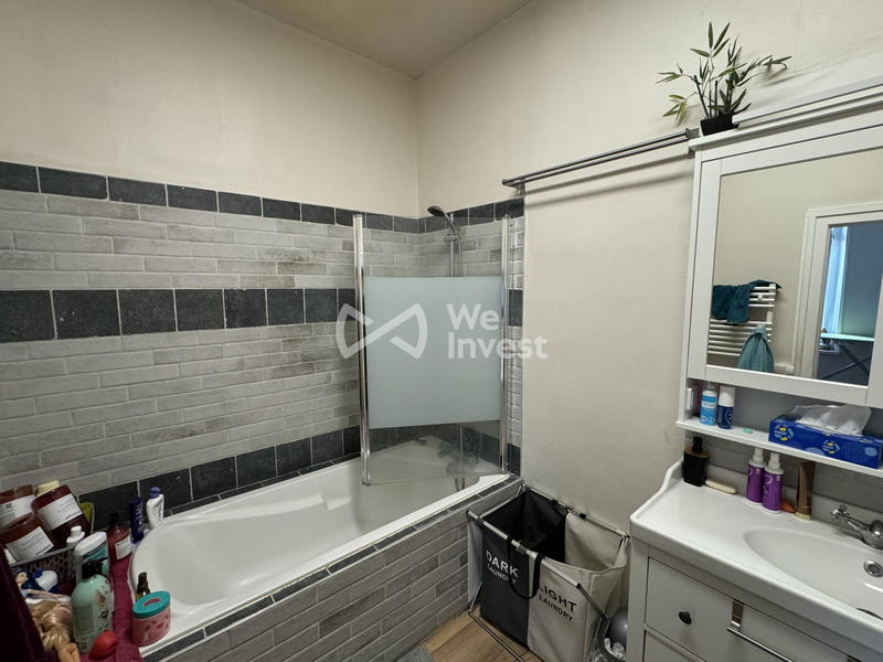 Maison - 200 m² - 10 pièces