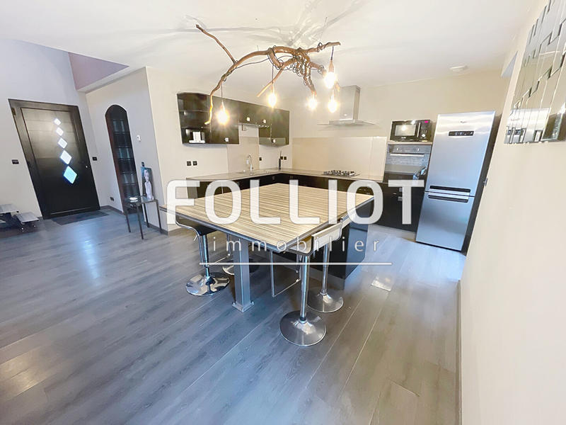 Maison - 105 m² - 5 pièces