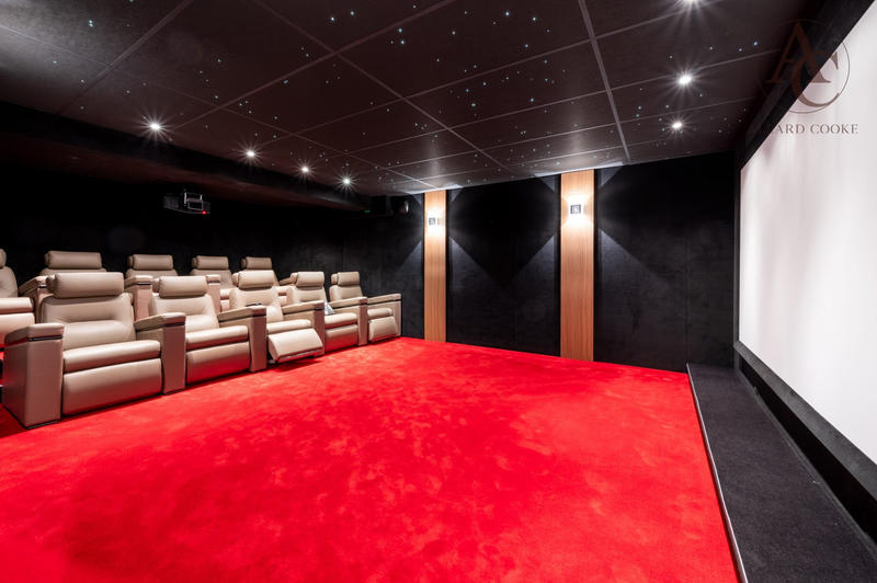 Châlet - 391 m² - 8 pièces