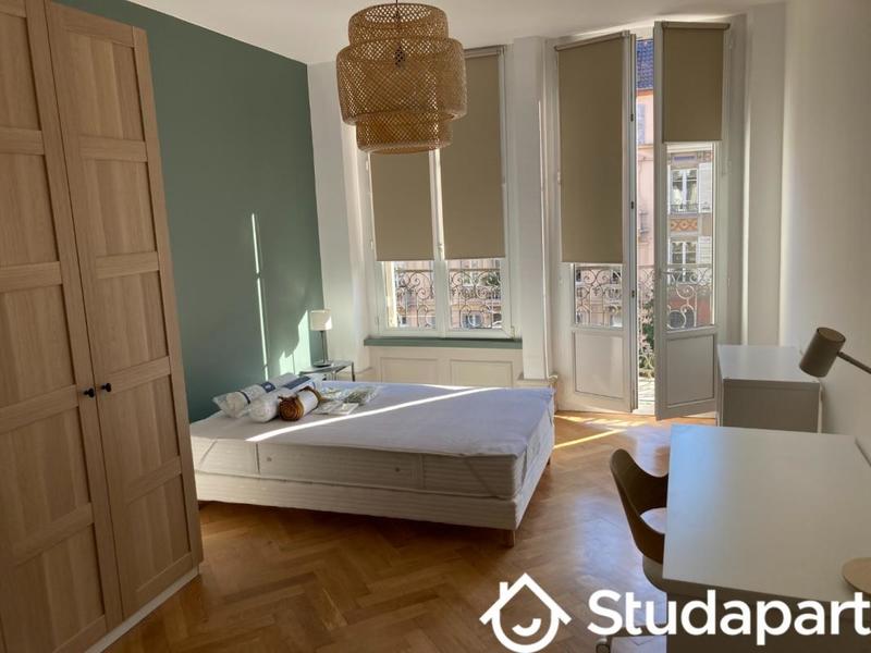 Chambre - 14 m² - 1 pièce