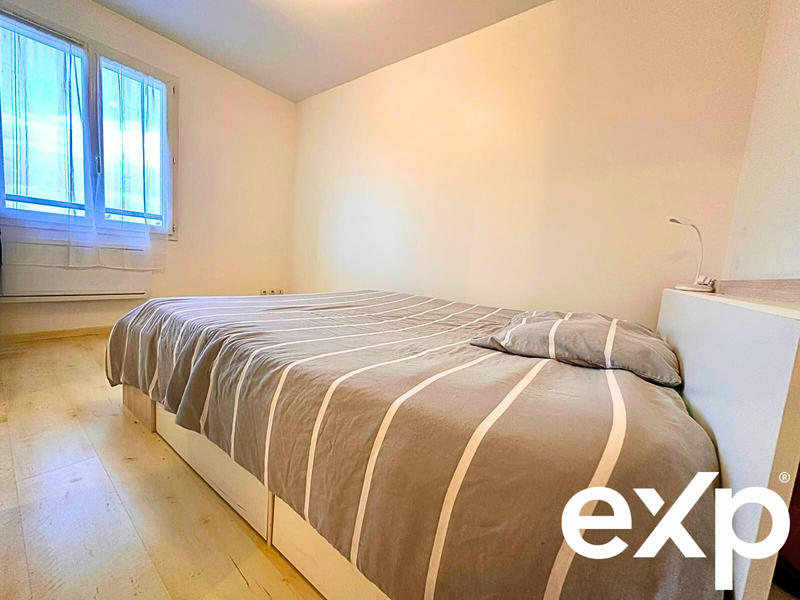 Maison - 170 m² - 9 pièces