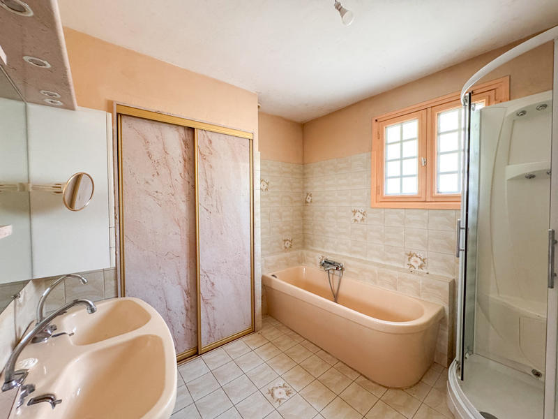 Maison - 103 m² - 5 pièces