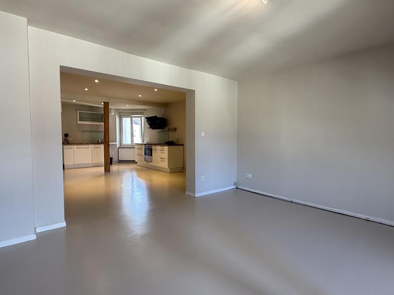 Appartement - 83 m² - 3 pièces