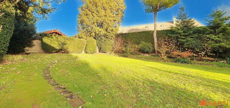 Maison de maîtres - 179 m² - 9 pièces