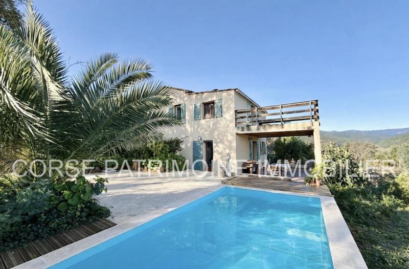 Maison de campagne - 120 m² - 7 pièces