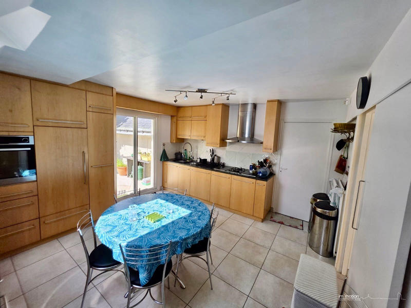 Maison ancienne - 167 m² - 6 pièces