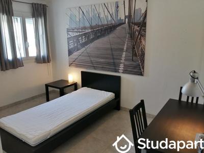 Chambre - 12 m² - 1 pièce