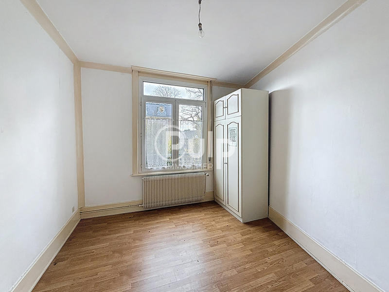 Immeuble - 106 m² - 6 pièces