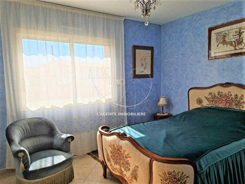 Villa - 207 m² - 6 pièces