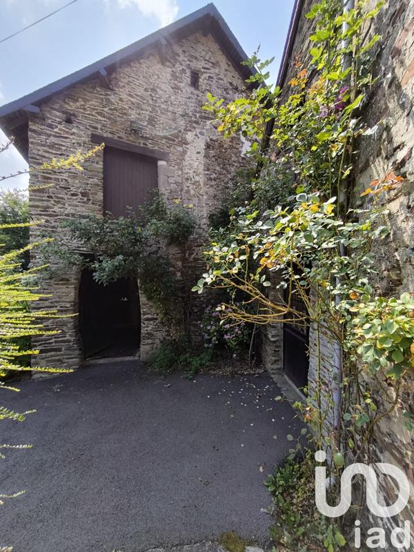 Maison - 230 m² - 9 pièces