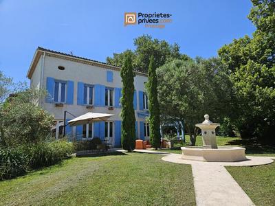 Demeure - 431 m² - 14 pièces