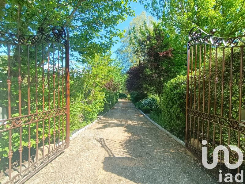 Maison - 202 m² - 6 pièces