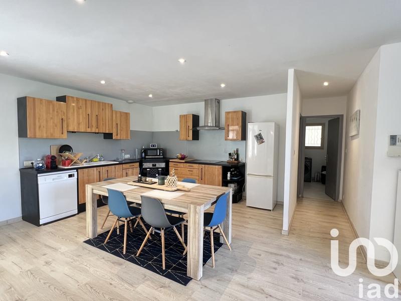 Maison - 201 m² - 8 pièces