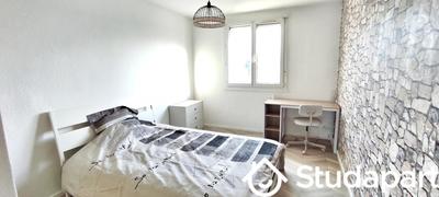 Chambre - 10 m² - 1 pièce