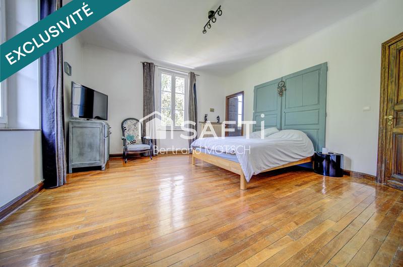 Maison de maîtres - 280 m² - 12 pièces