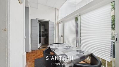 Appartement - 81 m² - 3 pièces