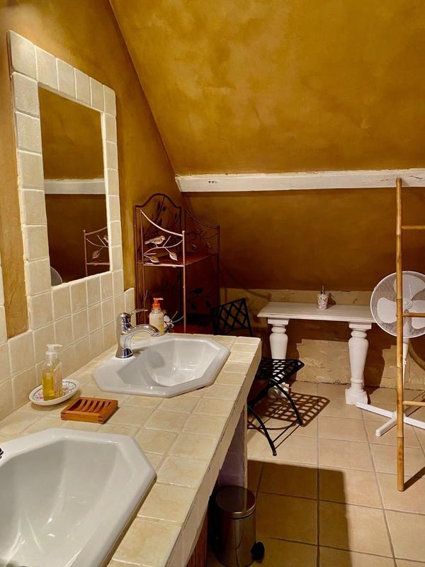 Maison ancienne - 430 m² - 19 pièces