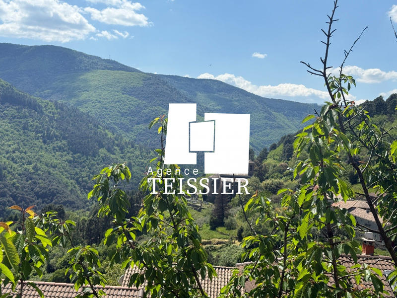 Maison - 115 m² - 4 pièces