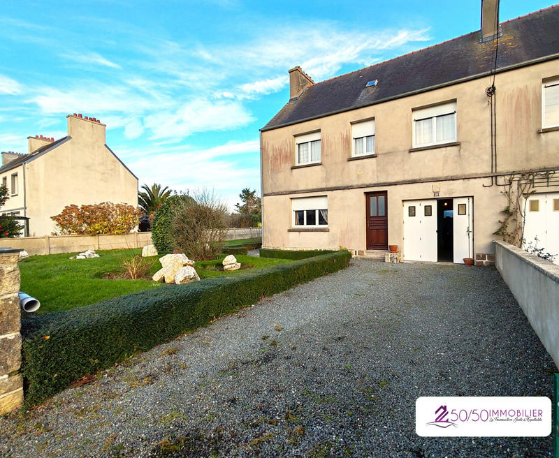 Maison - 85 m² - 5 pièces