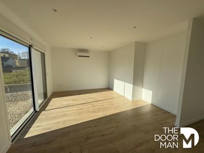 Maison - 98 m² - 5 pièces