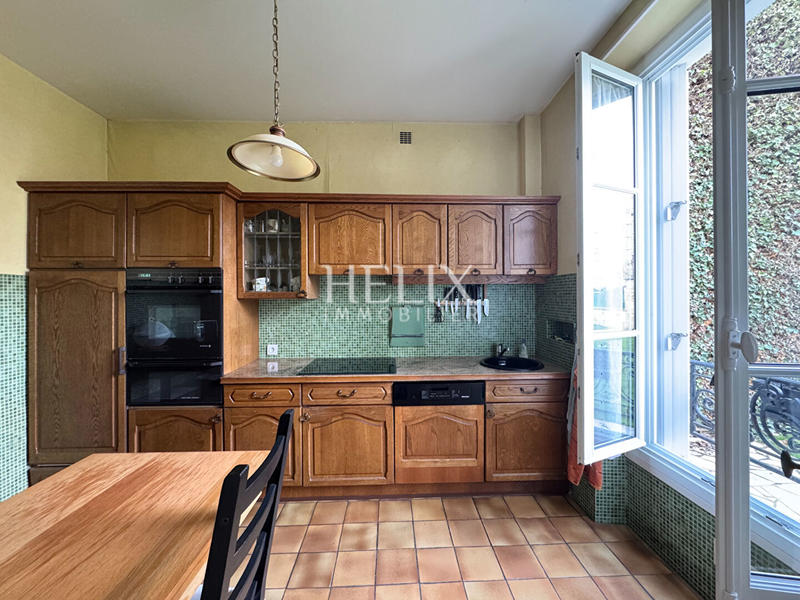 Maison - 161 m² - 6 pièces