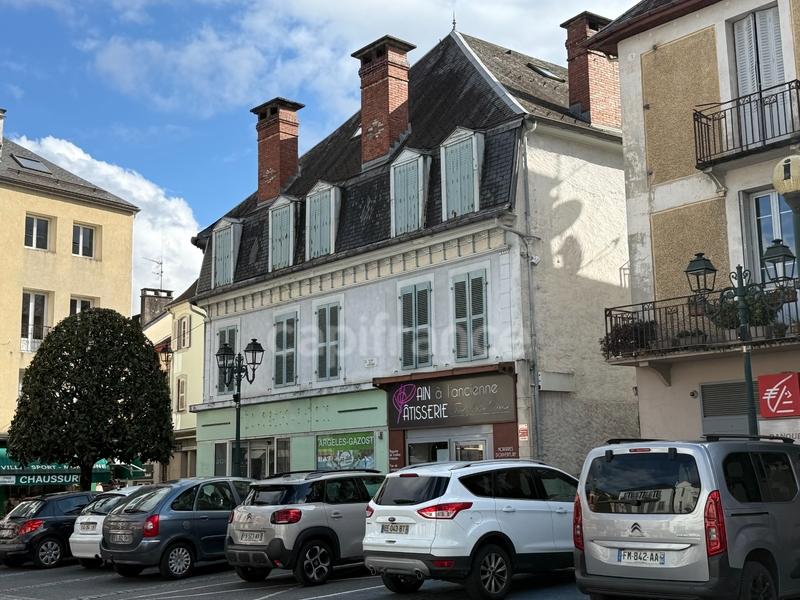 Immeuble - 350 m² - 16 pièces