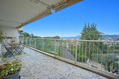 Appartement - 104 m² - 4 pièces