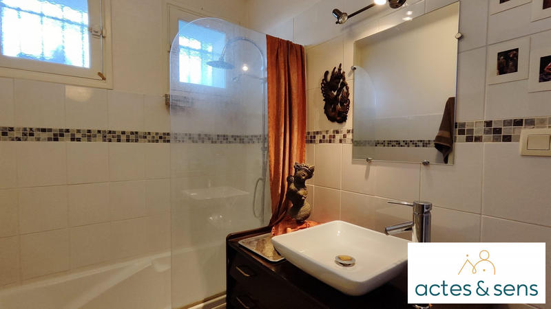 Appartement - 94 m² - 5 pièces