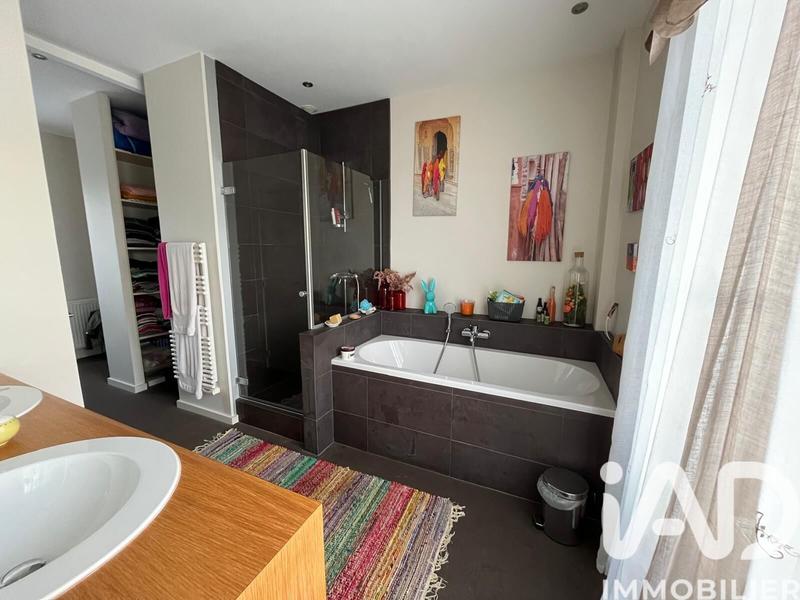 Maison de maîtres - 350 m² - 7 pièces