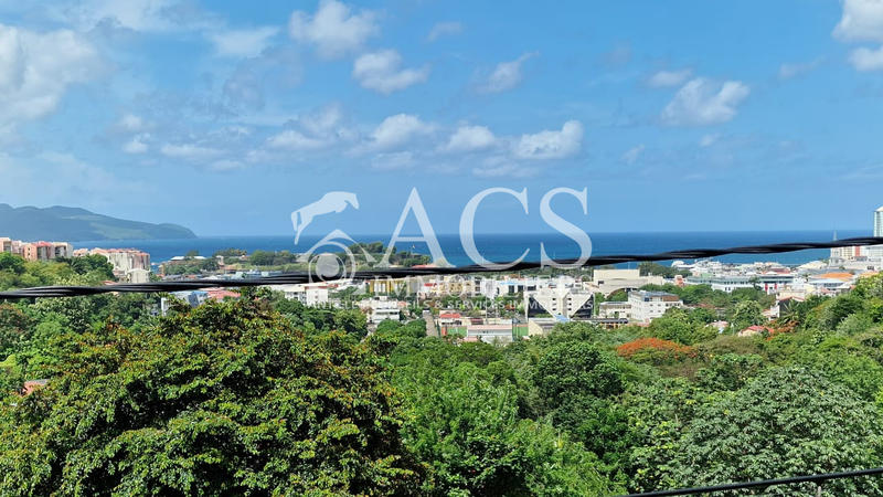 Maison - 217 m² - 4 pièces