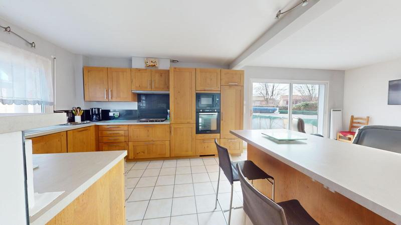 Maison - 170 m² - 6 pièces