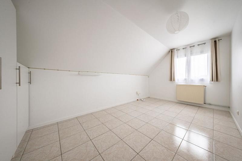 Maison - 169 m² - 8 pièces