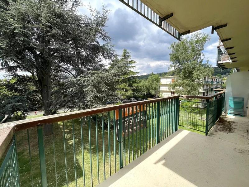 Appartement - 90 m² - 4 pièces