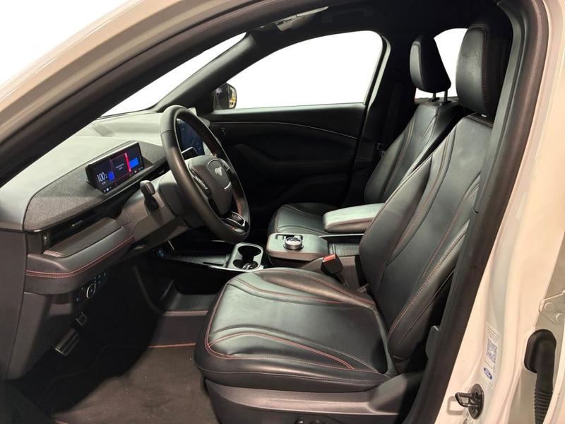 Ford Mustang Mach-E Standard Range 76 kWh 269 ch Awd Premium