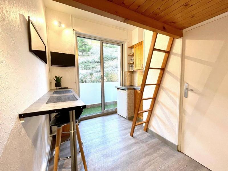 Studio - 13 m² - 1 pièce