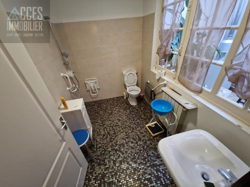 Maison de village - 232 m² - 7 pièces