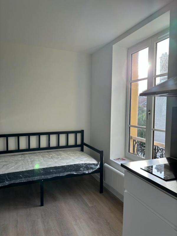 Studio - 14 m² - 1 pièce