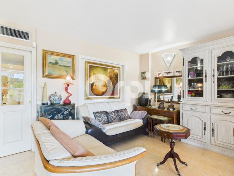 Appartement - 75 m² - 3 pièces