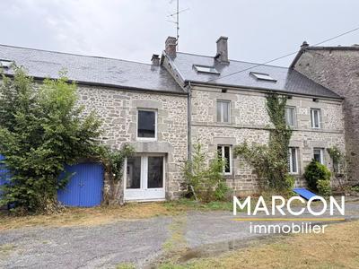 Maison de village - 130 m² - 12 pièces