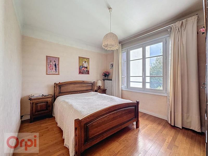 Pavillon - 144 m² - 6 pièces