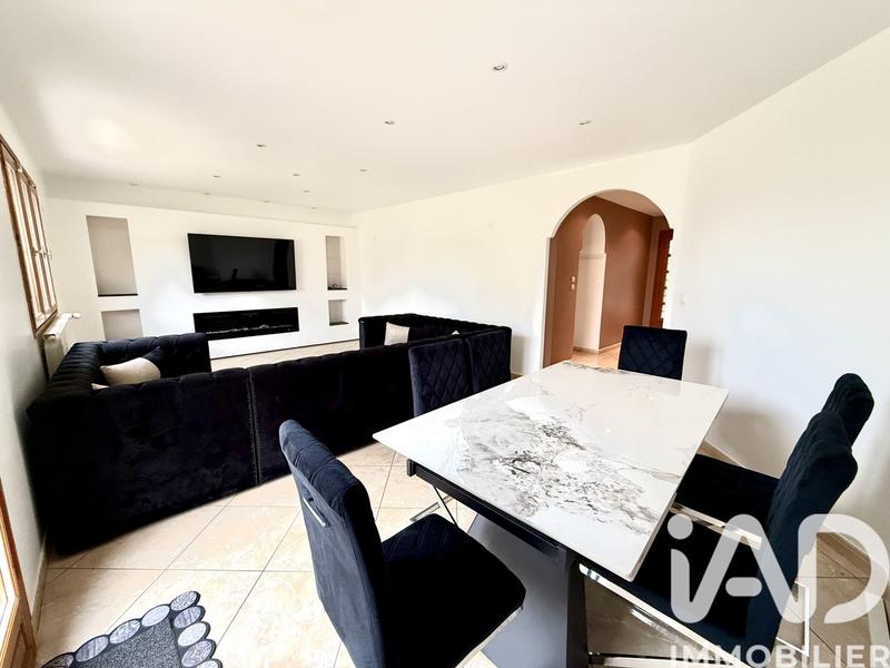 Maison - 138 m² - 6 pièces