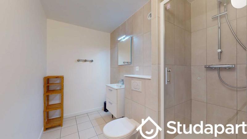 Chambre - 10 m² - 1 pièce